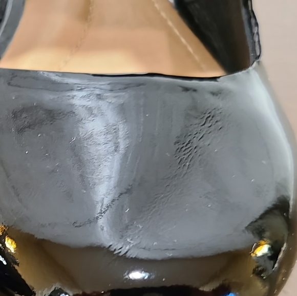 UGG Hayden Black Patent Leather and Shearling Mule Size 6 - Picture 11 of 11